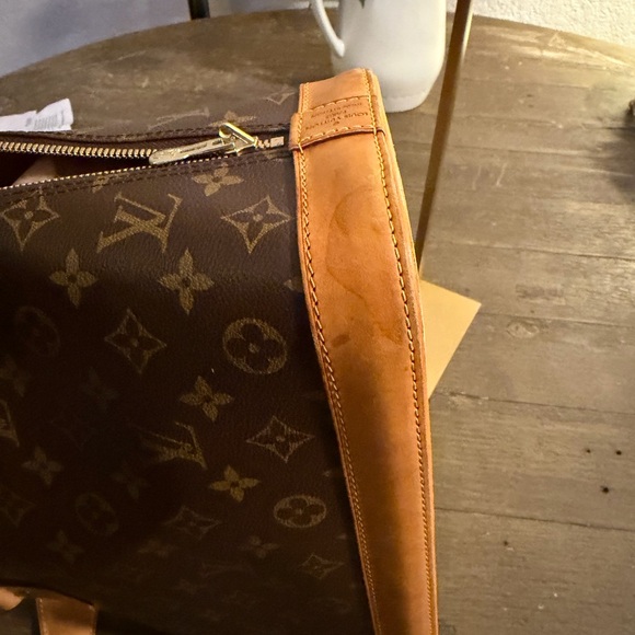 Louis Vuitton Alma PM Monogram | Authentic LV Satchel | Classic Handbag - Picture 5 of 17